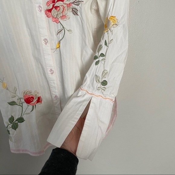 Johnny Was Button embroidered Blouse - Picture 5 of 9